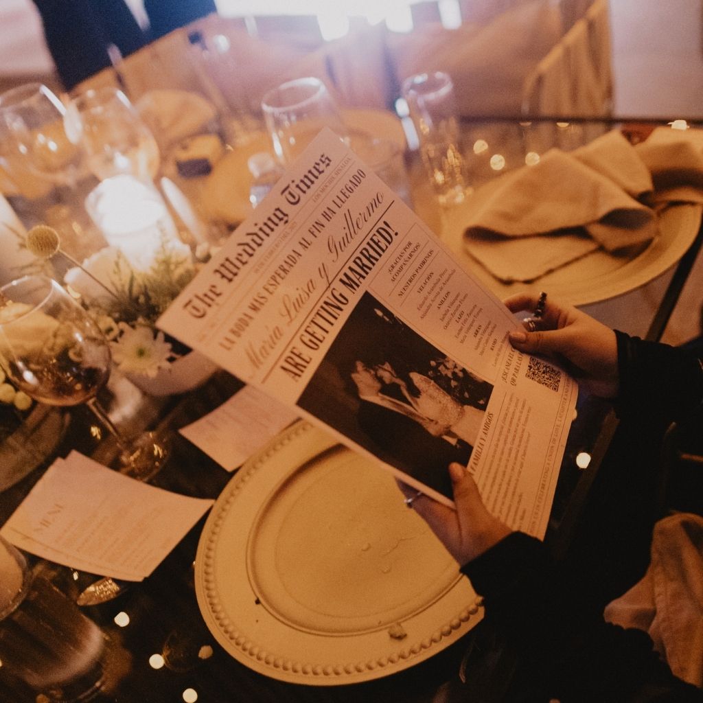 Plantilla de Periódico para Bodas
